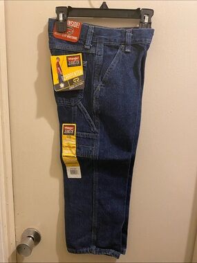 C) Wrangler carpenter blue jeans boys size 6 regular